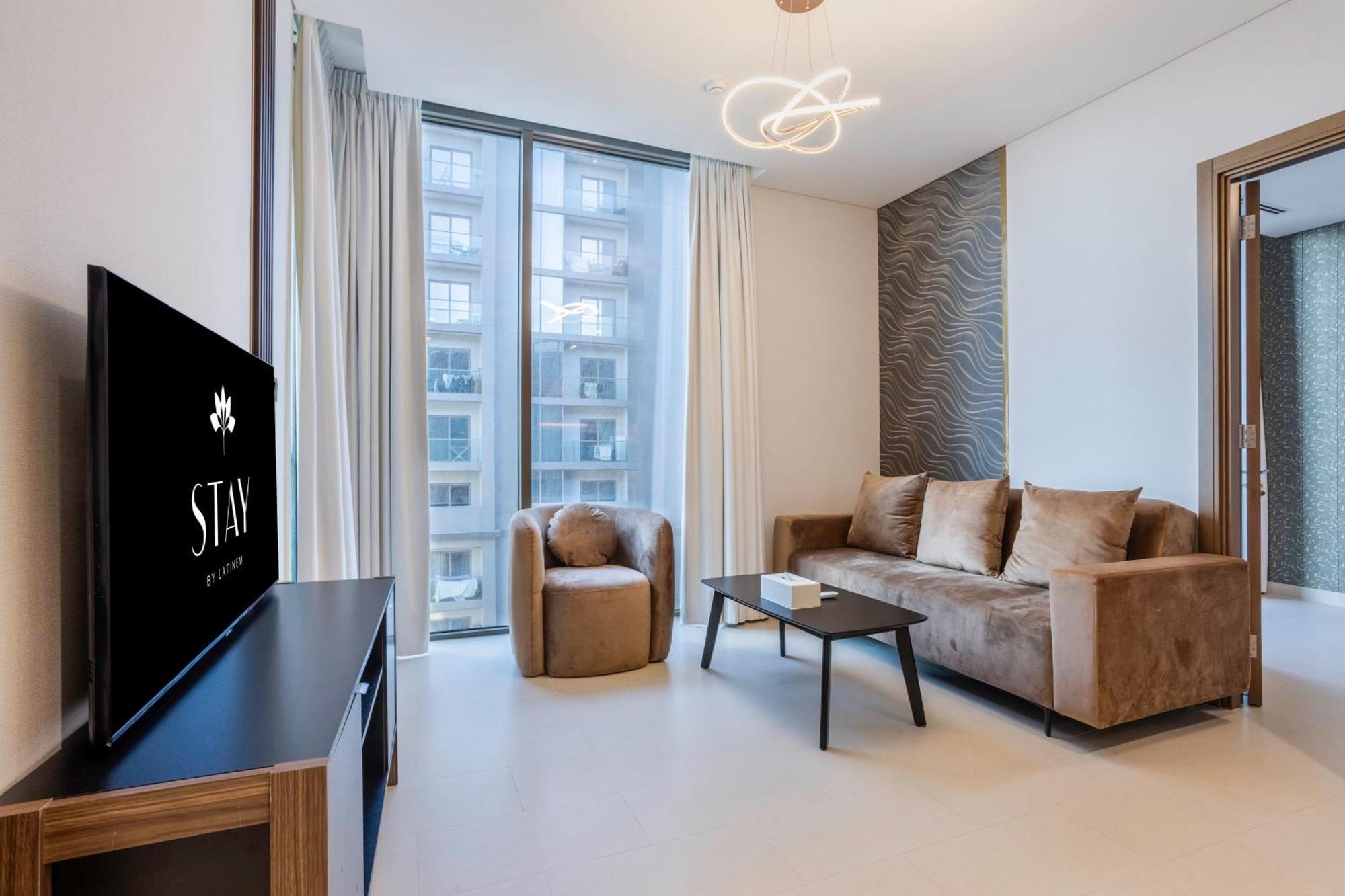 Stay By Latinem Luxury 1Br Plus Study Holiday Home Cv A2712 Near Downtown ดูไบ ภายนอก รูปภาพ