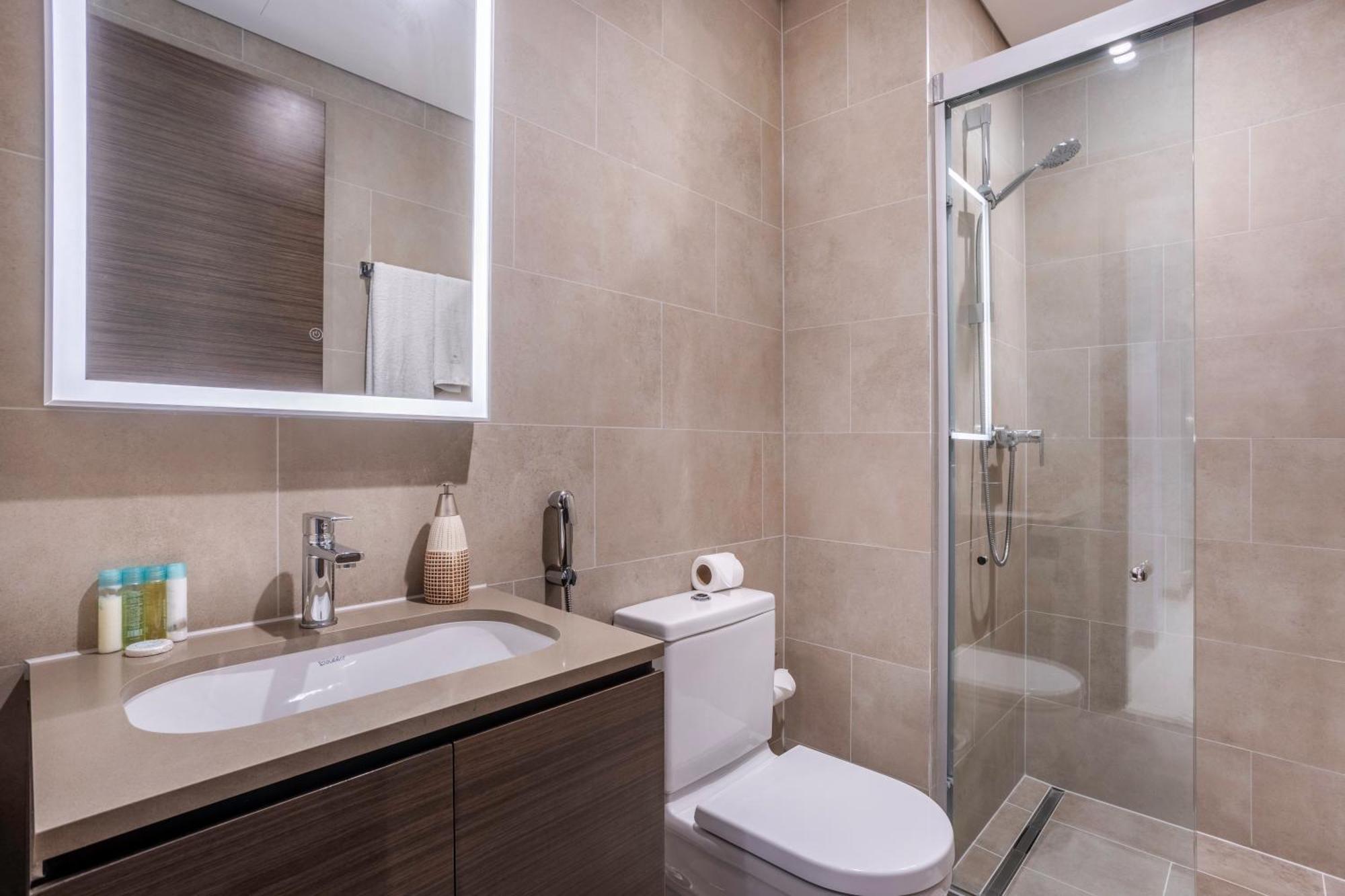 Stay By Latinem Luxury 1Br Plus Study Holiday Home Cv A2712 Near Downtown ดูไบ ภายนอก รูปภาพ