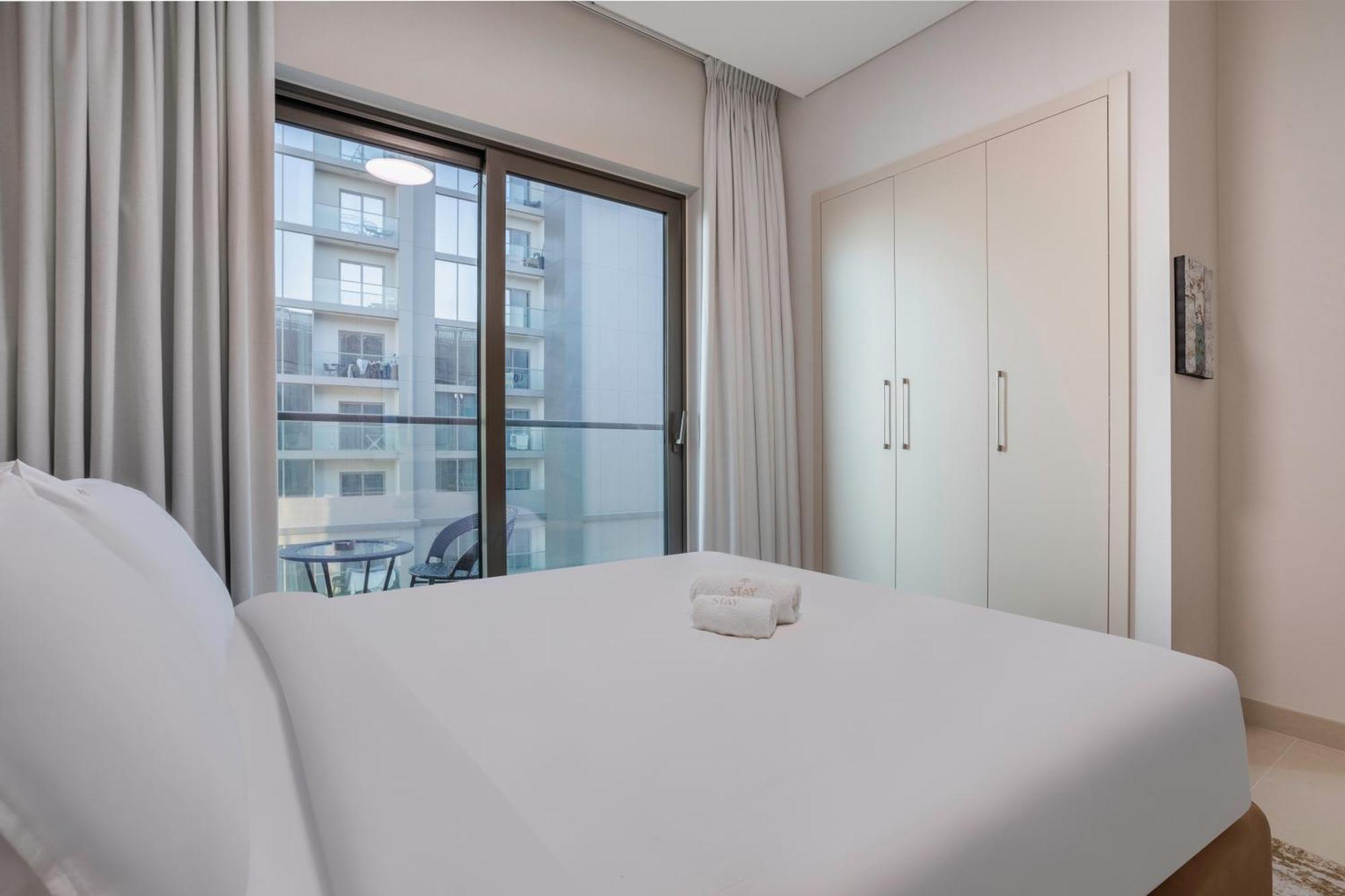 Stay By Latinem Luxury 1Br Plus Study Holiday Home Cv A2712 Near Downtown ดูไบ ภายนอก รูปภาพ